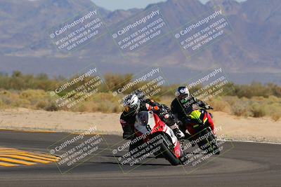 media/Oct-08-2022-SoCal Trackdays (Sat) [[1fc3beec89]]/Turn 16 (125pm)/